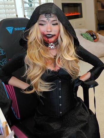 Emiru  page leaked private photo uncensored HD quality