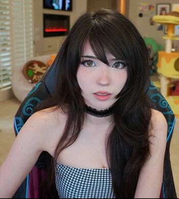 Emiru  page leaked private photo uncensored HD quality
