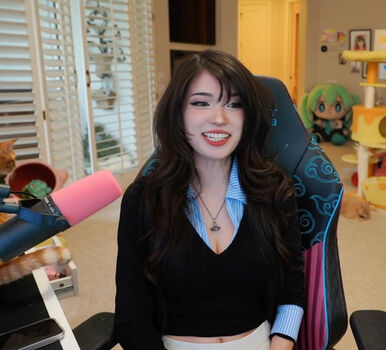 Emiru  page leaked private photo uncensored HD quality