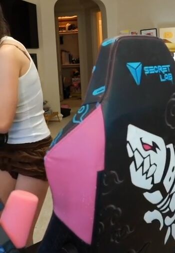 Emiru  page leaked private photo uncensored HD quality