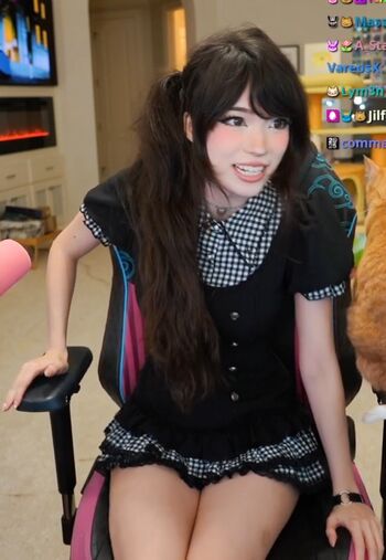 Emiru  page leaked private photo uncensored HD quality