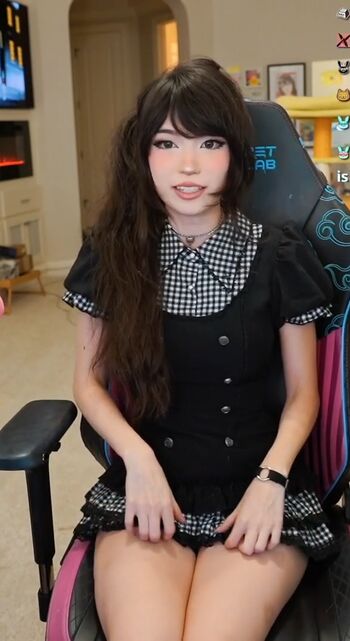 Emiru  page leaked private photo uncensored HD quality