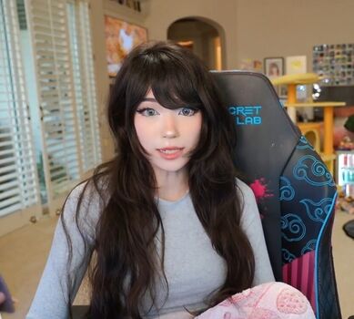 Emiru  page leaked private photo uncensored HD quality