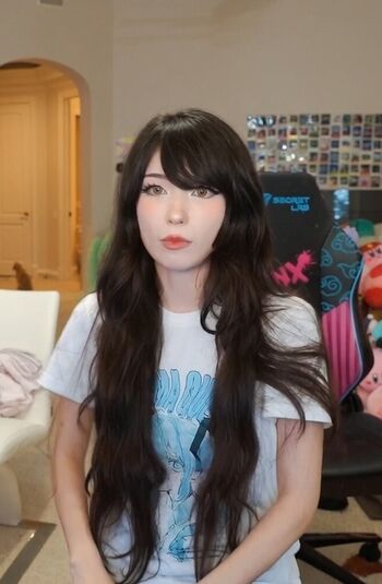 Emiru  page leaked private photo uncensored HD quality