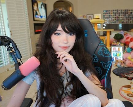 Emiru  page leaked private photo uncensored HD quality