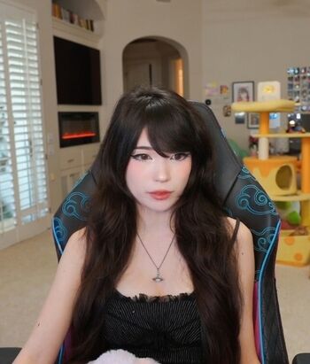 Emiru  page leaked private photo uncensored HD quality