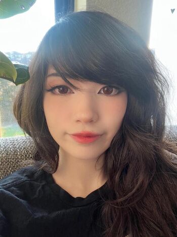 Emiru  page leaked private photo uncensored HD quality