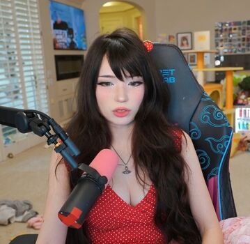 Emiru  page leaked private photo uncensored HD quality