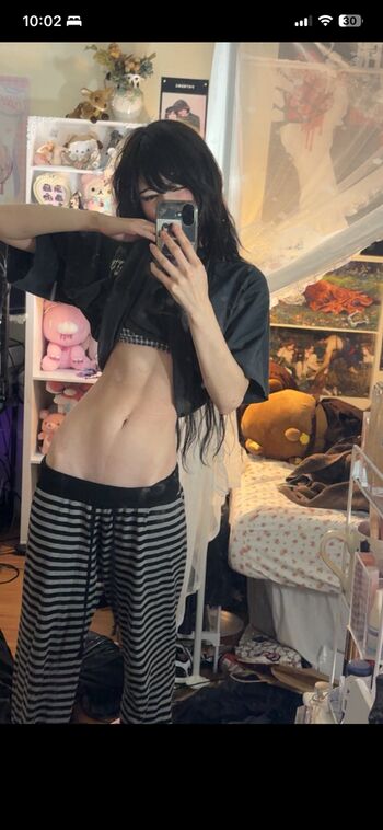 Emiru  page leaked private photo uncensored HD quality