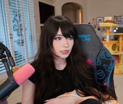 Emiru  page leaked private photo uncensored HD quality