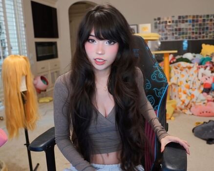 Emiru  page leaked private photo uncensored HD quality