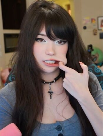 Emiru  page leaked private photo uncensored HD quality