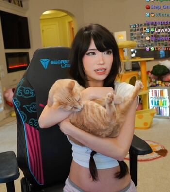 Emiru  page leaked private photo uncensored HD quality