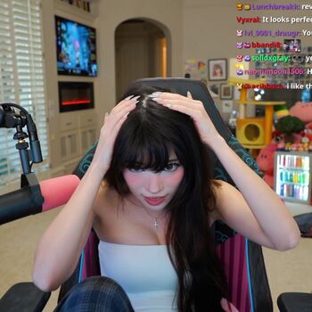 Emiru  page leaked private photo uncensored HD quality