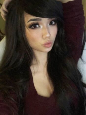 Emiru  page leaked private photo uncensored HD quality