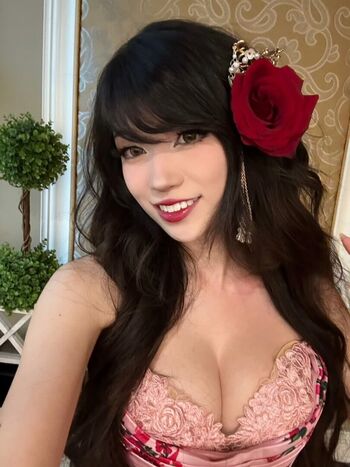 Emiru  page leaked private photo uncensored HD quality