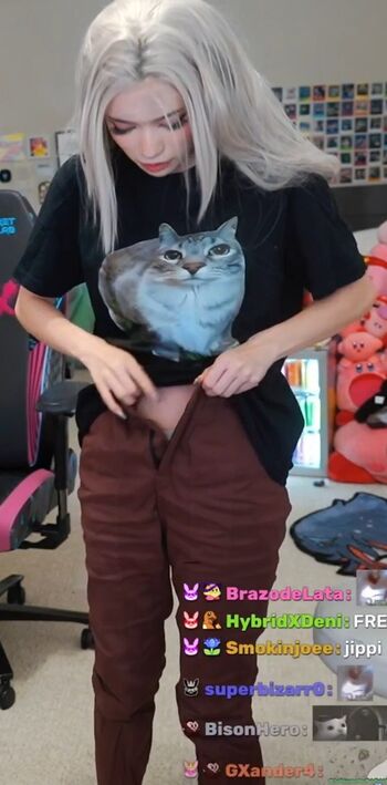 Emiru  page leaked private photo uncensored HD quality