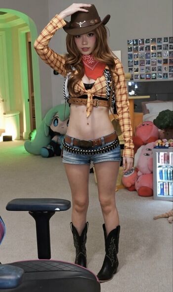 Emiru leaked private photo uncensored HD quality