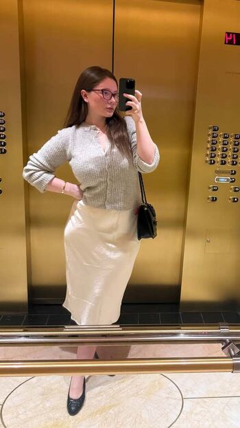 Emma kenney  page leaked private photo uncensored HD quality