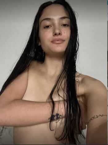 Emma me  page leaked private photo uncensored HD quality