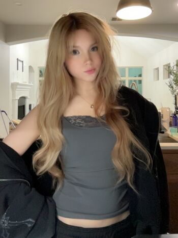 Emmyuh leaked private photo uncensored HD quality
