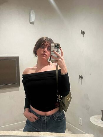 Erin dougal leaked private photo uncensored HD quality