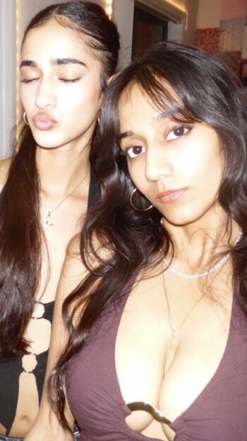 Esha leaked private photo uncensored HD quality