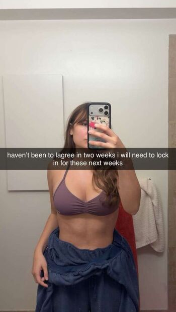 Ester dobrik page leaked private photo uncensored HD quality