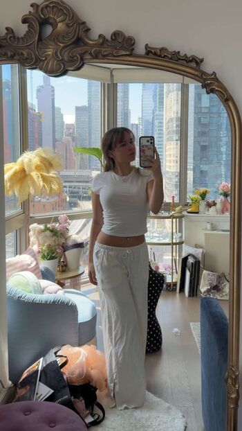 Ester dobrik page leaked private photo uncensored HD quality