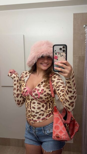 Ester dobrik page leaked private photo uncensored HD quality