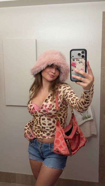 Ester dobrik page leaked private photo uncensored HD quality