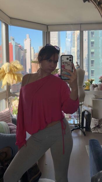Ester dobrik page leaked private photo uncensored HD quality