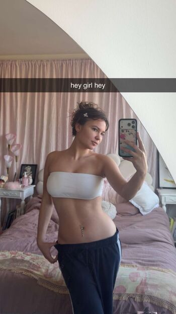Ester dobrik page leaked private photo uncensored HD quality