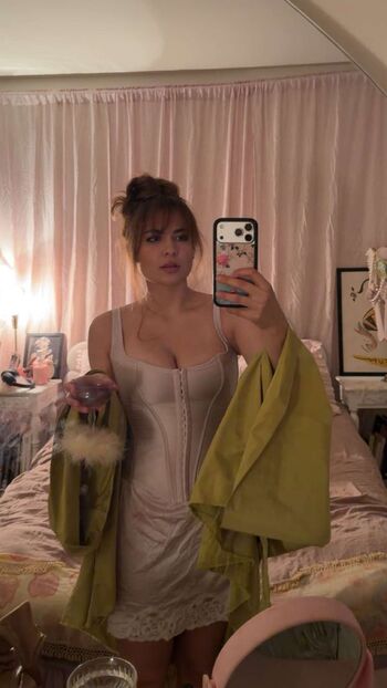 Ester dobrik page leaked private photo uncensored HD quality