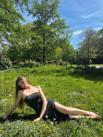 Etiennee lng leaked private photo uncensored HD quality