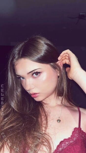 Etiennee lng leaked private photo uncensored HD quality