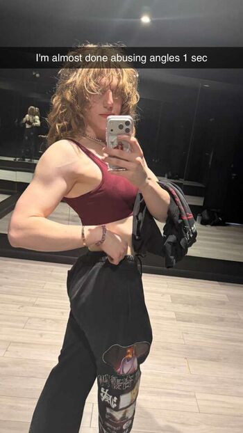 Eviedotgym leaked private photo uncensored HD quality