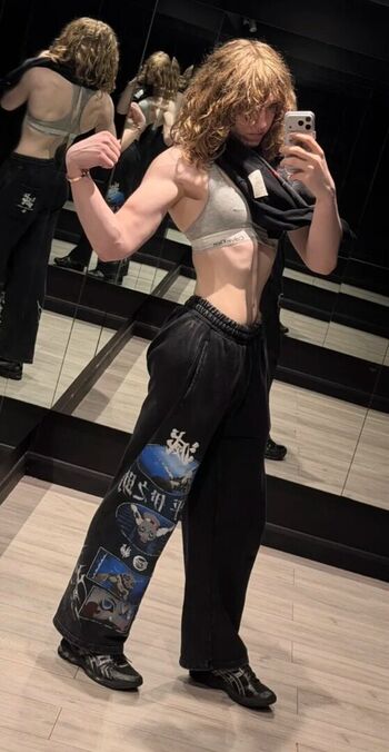 Eviedotgym leaked private photo uncensored HD quality