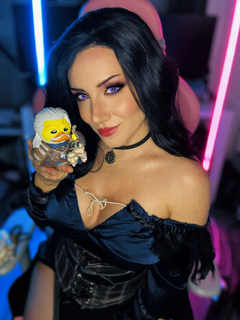 Ezy summers cosplay page leaked private photo uncensored HD quality