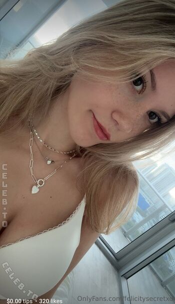 Felicity smoak leaked private photo uncensored HD quality