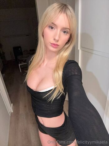 Felicityhughes  page leaked private photo uncensored HD quality