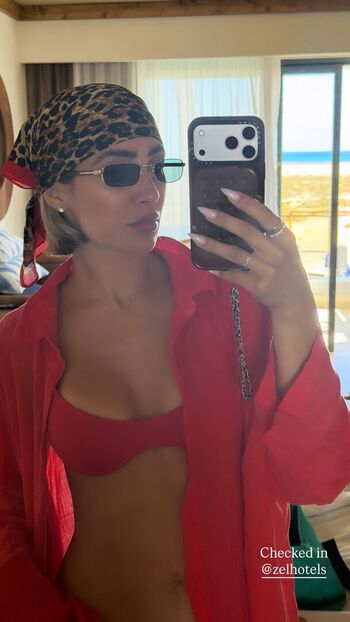 Frankie bridge  page leaked private photo uncensored HD quality