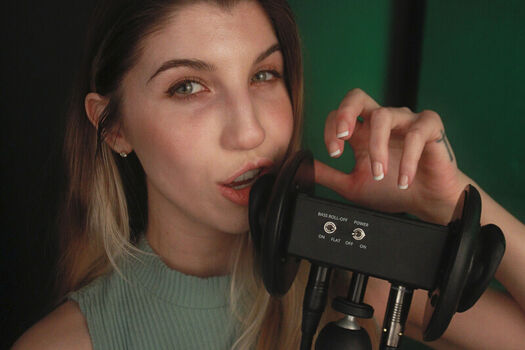 Frivolousfox asmr leaked private photo uncensored HD quality