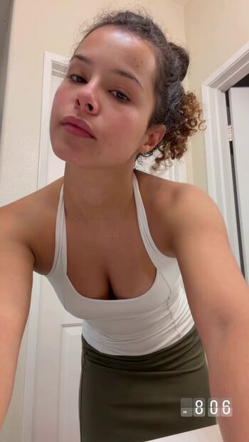 Gabriella saraivah leaked private photo uncensored HD quality
