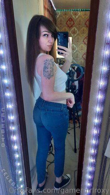 Gamergirlroxy page leaked private photo uncensored HD quality