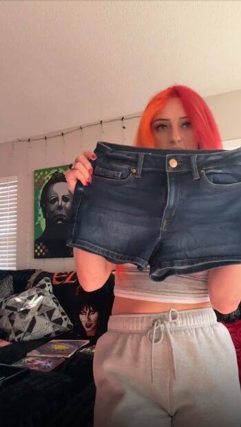 Gigi dolan  page leaked private photo uncensored HD quality