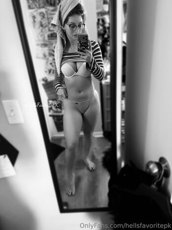 Gigi dolan  page leaked private photo uncensored HD quality