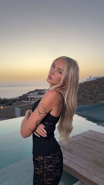 Gwendolynceline  page leaked private photo uncensored HD quality