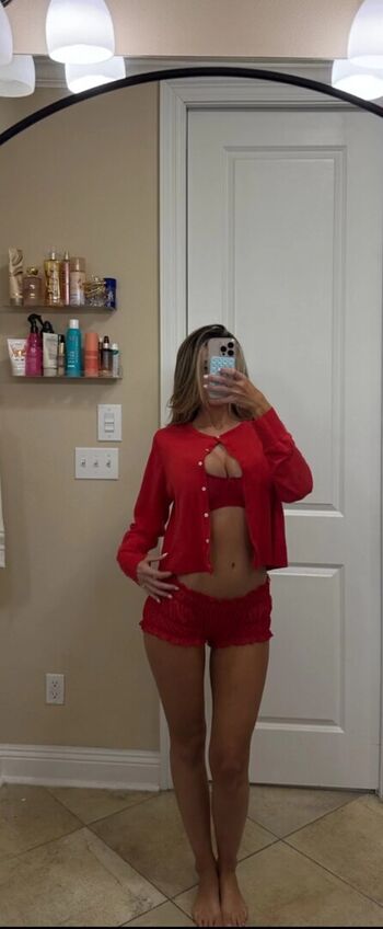 Hadelinemope  page leaked private photo uncensored HD quality