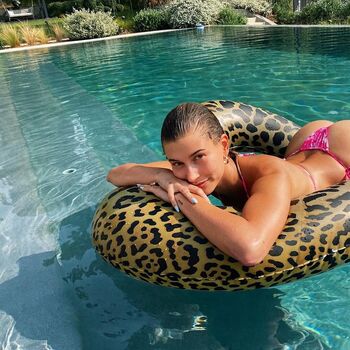 Hailey bieber leaked private photo uncensored HD quality